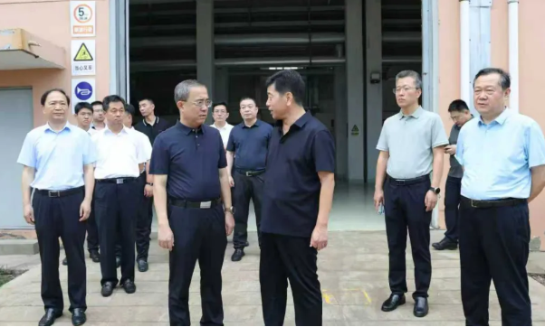 李鵬調(diào)研壽光晨鳴生產(chǎn)運(yùn)行情況